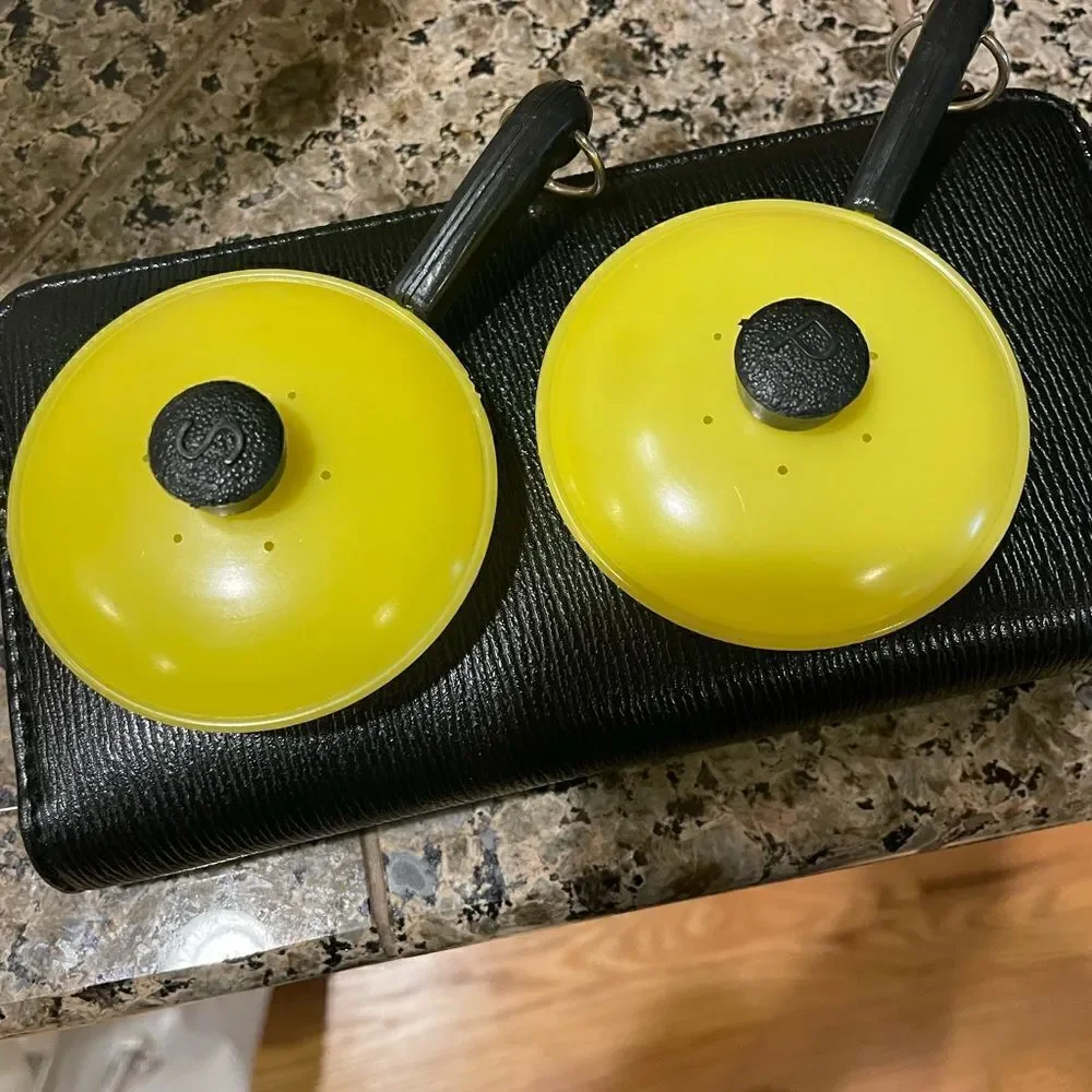 Vintage Yellow Frying Pan Salt and Pepper Shakers Hong Kong